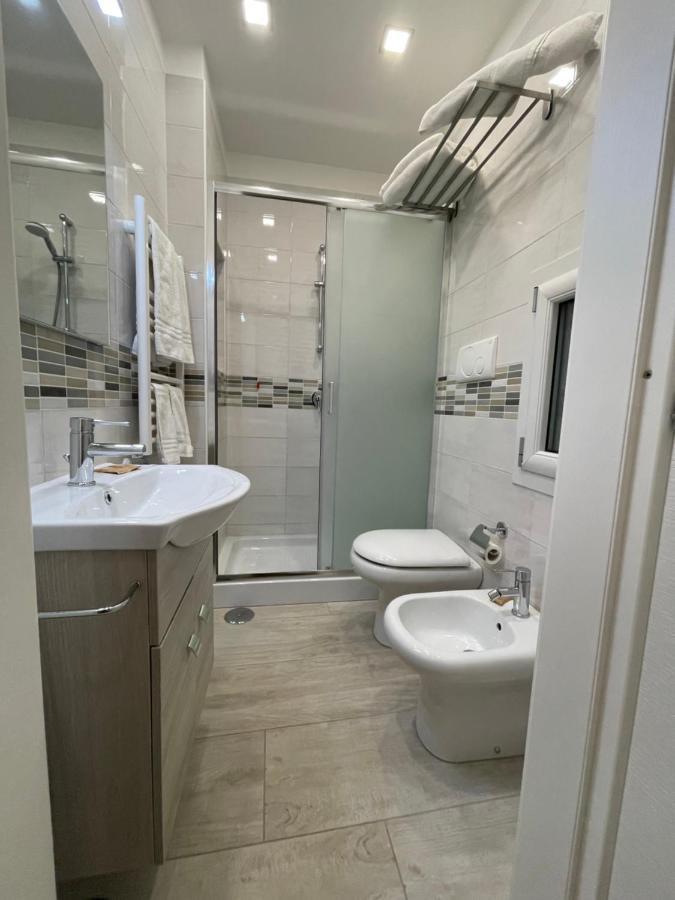 Casa Cavaliere Bed & Breakfast Наполи Екстериор снимка