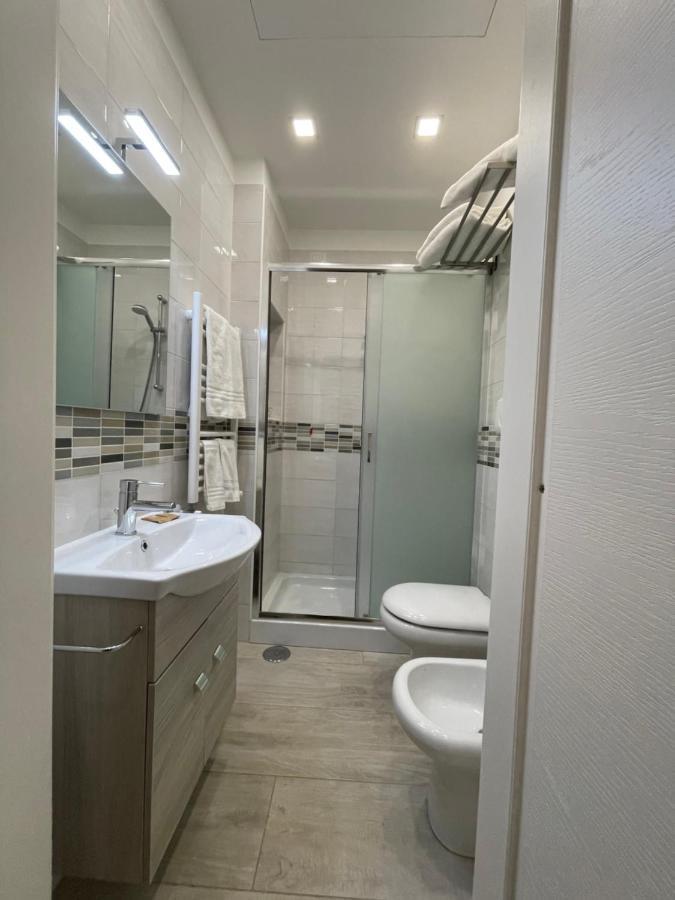 Casa Cavaliere Bed & Breakfast Наполи Екстериор снимка