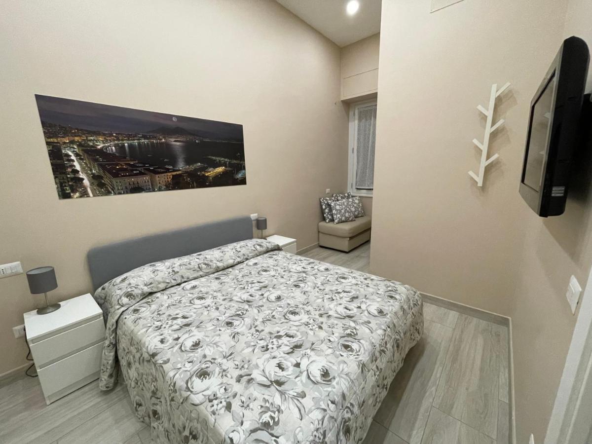 Casa Cavaliere Bed & Breakfast Наполи Екстериор снимка