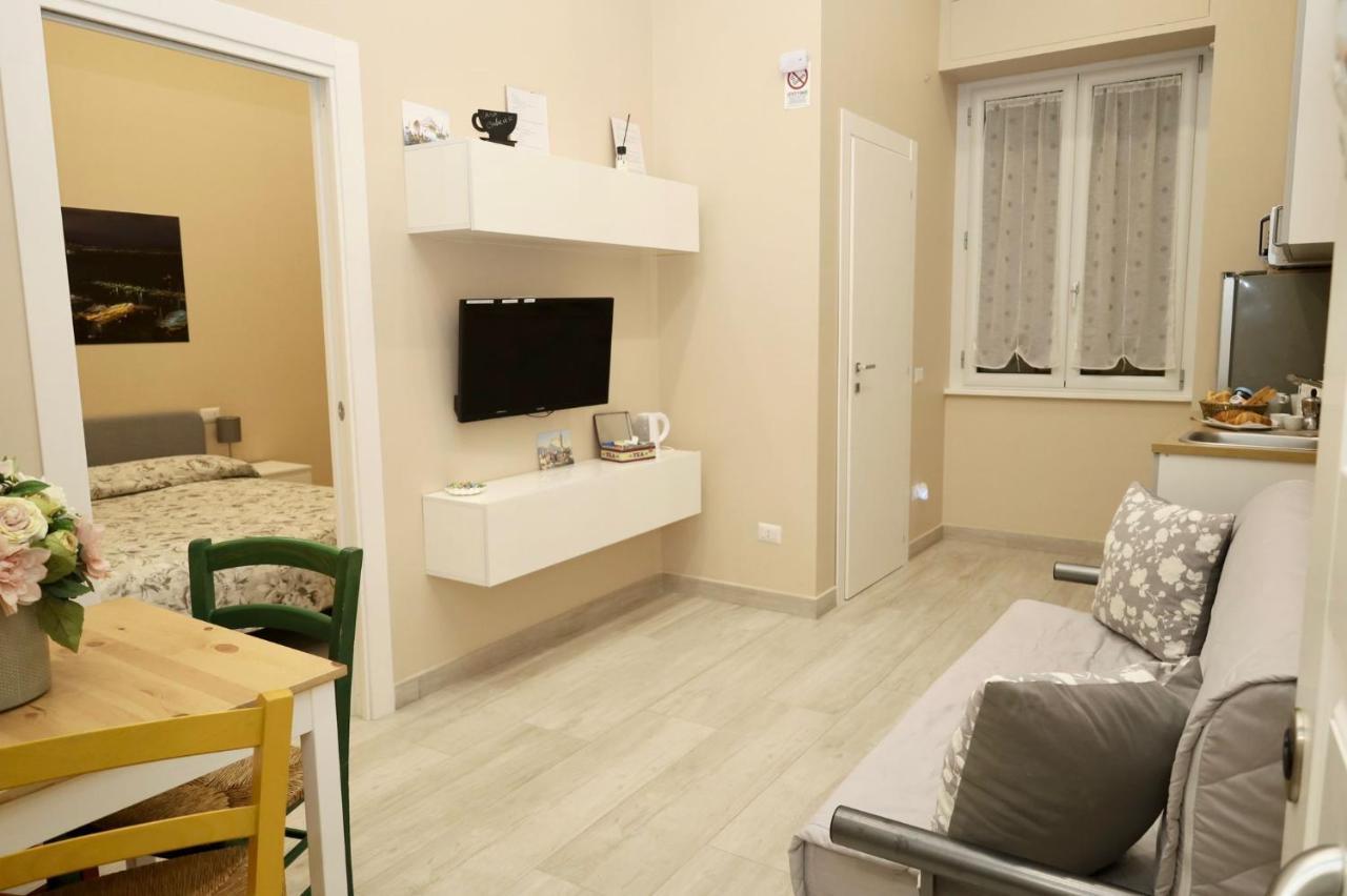 Casa Cavaliere Bed & Breakfast Наполи Екстериор снимка