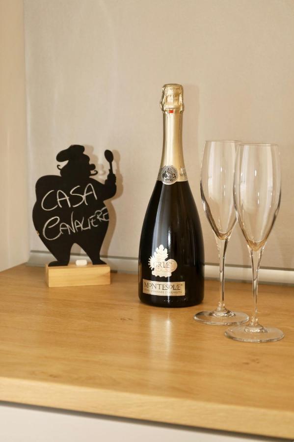 Casa Cavaliere Bed & Breakfast Наполи Екстериор снимка
