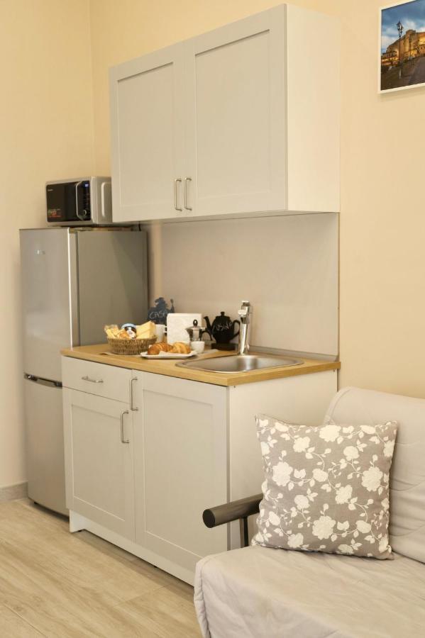 Casa Cavaliere Bed & Breakfast Наполи Екстериор снимка