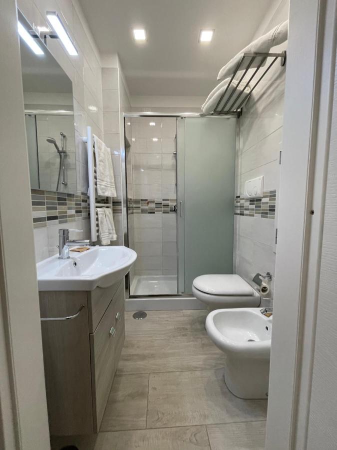 Casa Cavaliere Bed & Breakfast Наполи Екстериор снимка